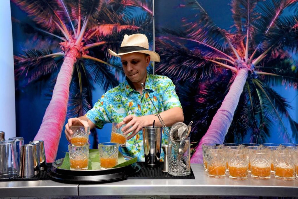 tropical mobile bar