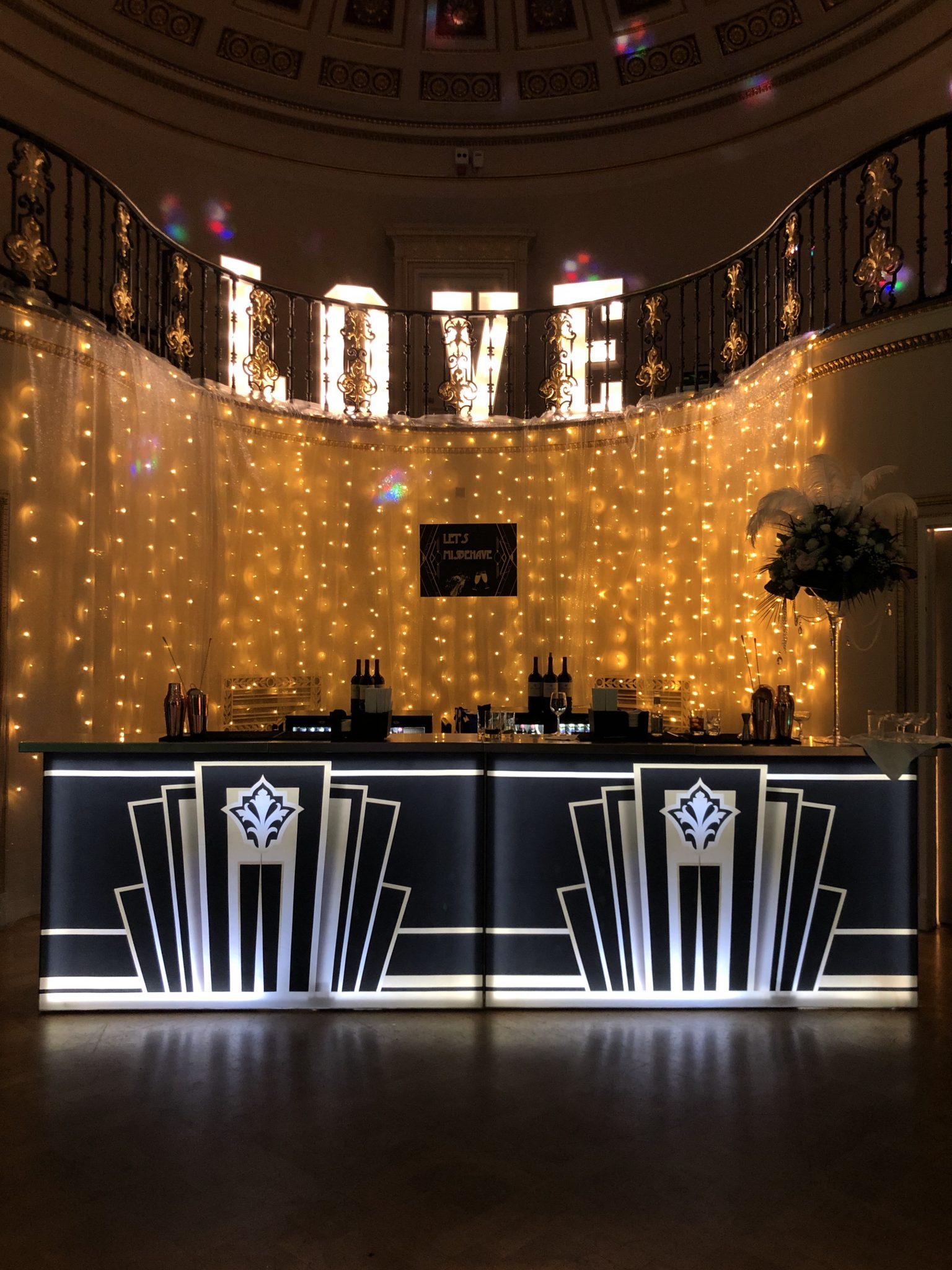 An art deco mobile bar for a stunning wedding - Ace Bar Events