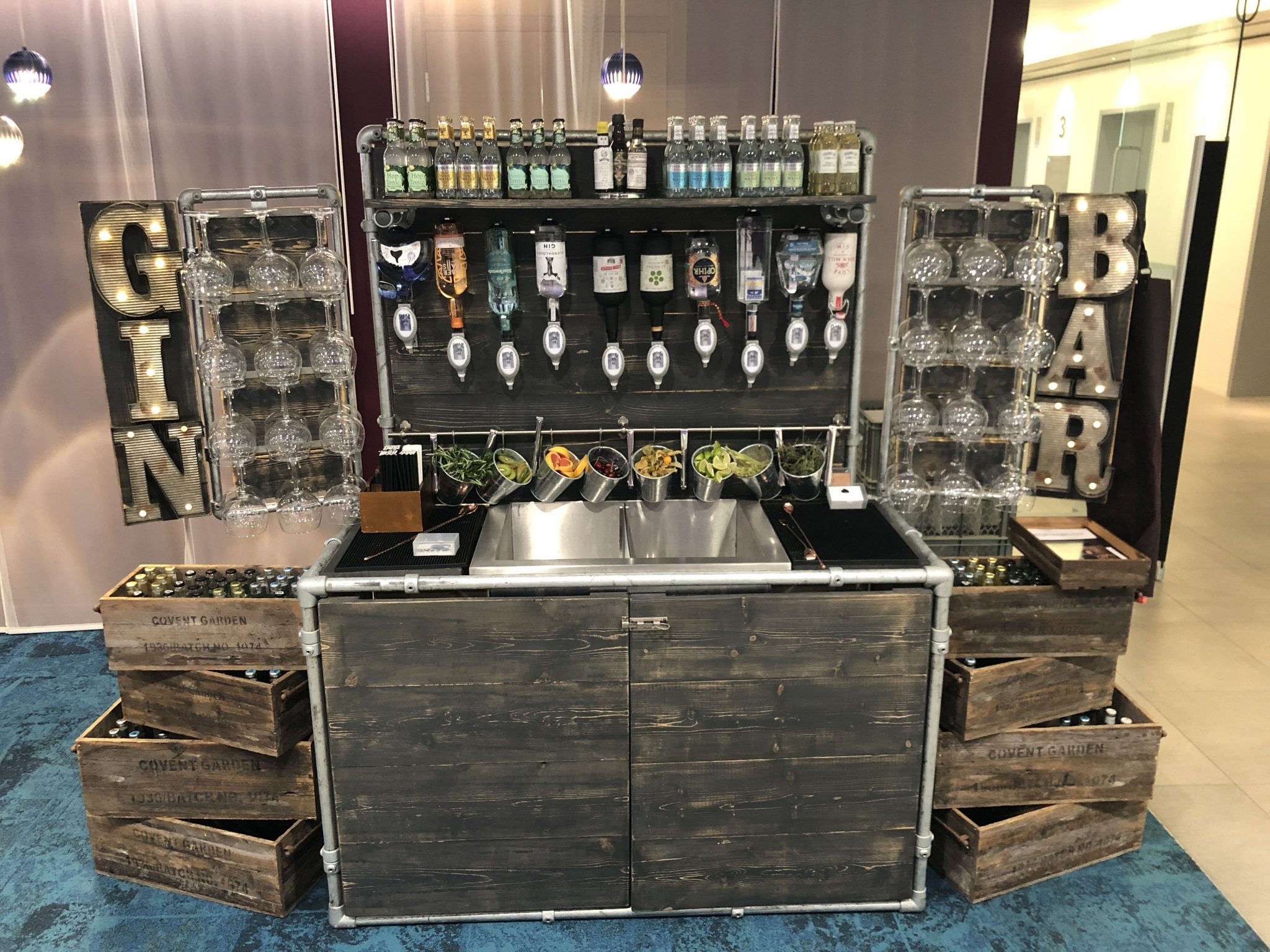 A Pop Up Gin Bar And Interactive Cocktail Bar For American Express GBT 