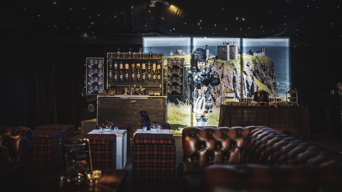 Scottich themed whisky bar hire