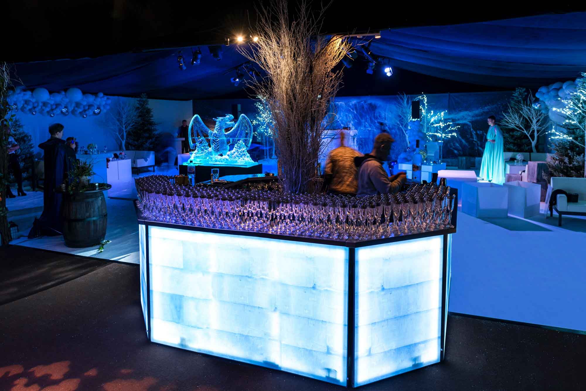 Bespoke Mobile Bar Hire: Bring Your Christmas Party Theme to Life